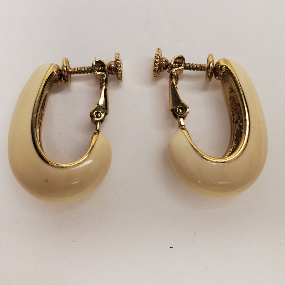 Vintage Napier Enamel and Gold Tone Hoop Clip On Earrings